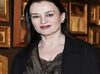 Καρυοφυλλιά Καραμπέτη: «Ήμουν κατά του γάμου από μικρό παιδί, δεν ήθελα να παντρευτώ»