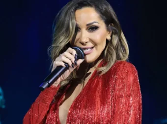 Δέσποινα Βανδή – «Δεν σε κάνει κυρία ούτε η ηλικία, ούτε το ρούχο, ντύνομαι όπως γουστάρω»