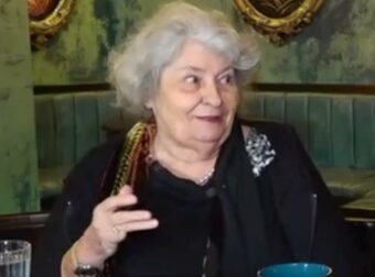 Μαριώ – Η συγγένεια με τον Άγιο Παΐσιο και τα υποτιμητικά σχόλια όταν ξεκινούσε το τραγούδι