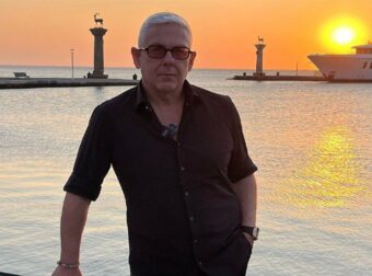 Τάσος Δούσης για το χάος στους δρόμους της Αθήνας: «Το ανέβασμα ή το κατέβασμα του Κηφισού μπορεί να σε στείλει στο φρενοκομείο»