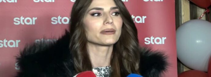 Ηλιάνα Παπαγεωργίου: Έδειξε στην κάμερα το πανάκριβο δώρο που της πήρε ο Γιώργος Καραβασάνης