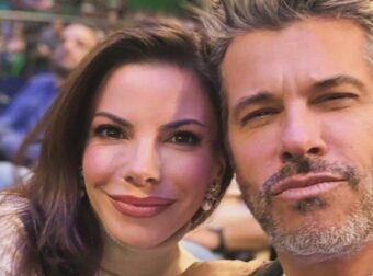 Χάρης & Αντελίνα Βαρθακούρη: 16 χρόνια γάμου και πιο ερωτευμένοι από ποτέ – Η φωτογραφία από την τελετή