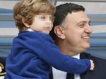 Βασίλης Κικίλιας: Παρακολούθησε την ΑΕΚ μαζί με τον γιο του για πρώτη φορά – «Χαρά και συγκίνηση» (Βίντεο)