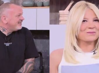 Φαίη Σκορδά: Η αντίδρασή της στην ατάκα του Σκαρμούτσου – «Μην τρως έχεις και γάμο»