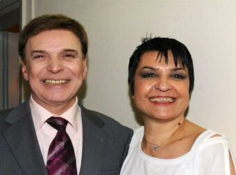 Κηδεία Γιώργου Μαρίνου: Το απρόοπτο στο γραφείο τελετών με το στεφάνι της Κατιάνας Μπαλανίκα