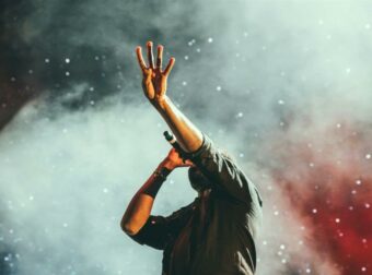 Ράπερ από την Κοζάνη με αμάξια αξίας 1,5 εκατομμυρίων ευρώ! Τον ξέρετε