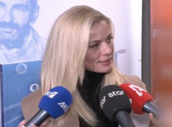 Ζέτα Μακρυπούλια: Έρχεται σύντομα το «Moments» – «Εύχομαι να σας αρέσει όπως σε εμένα»