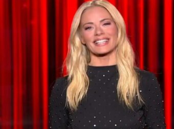 Πρεμιέρα για το Moments: Τα πρώτα λόγια της Ζέτας Μακρυπούλια